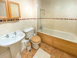 BATHROOM- click for photo gallery